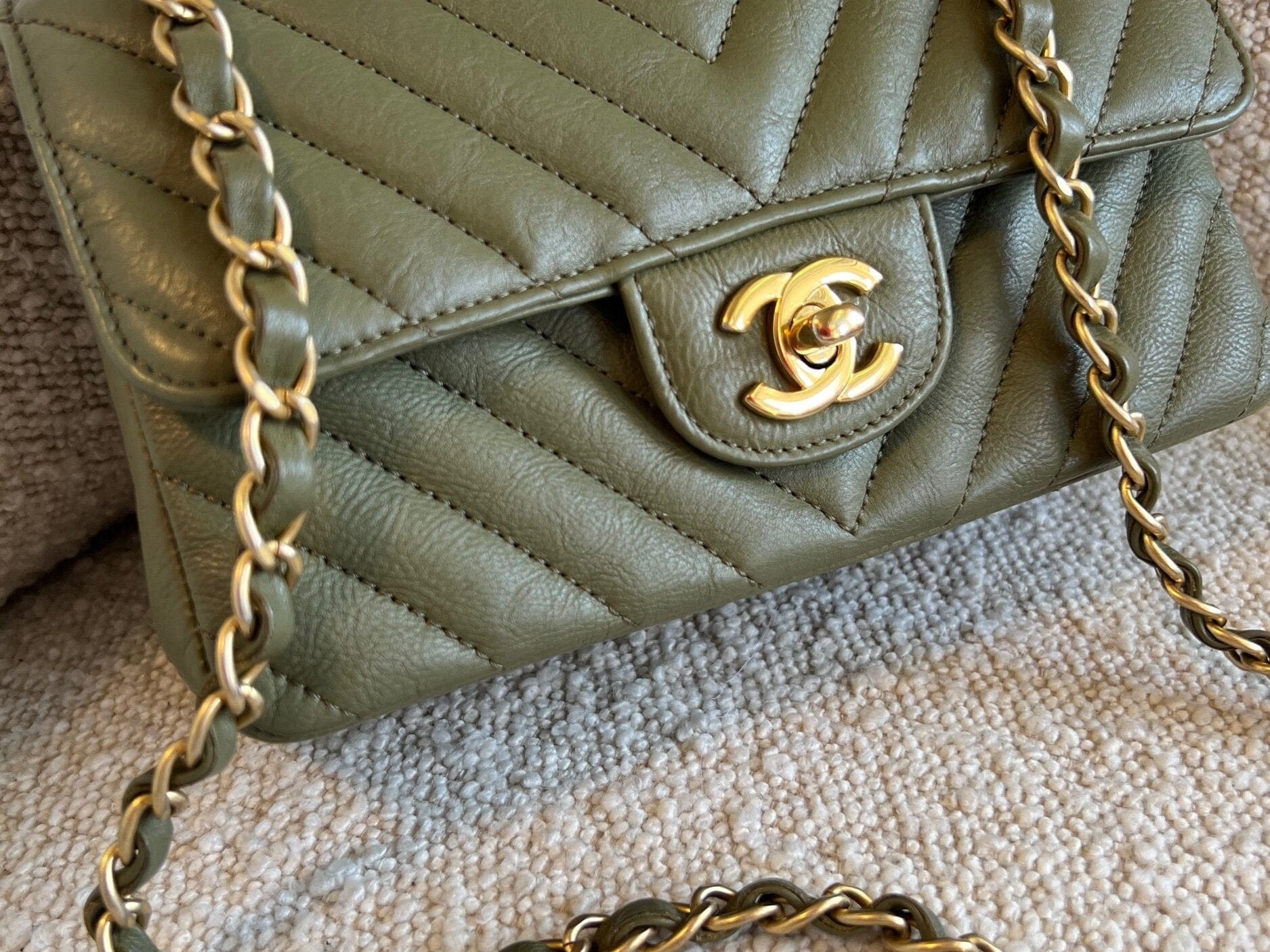 Chanel Handbag 17C Khaki Green Chevron Calfskin Mini Rectangular Flap Brushed GHW -Knockoff
