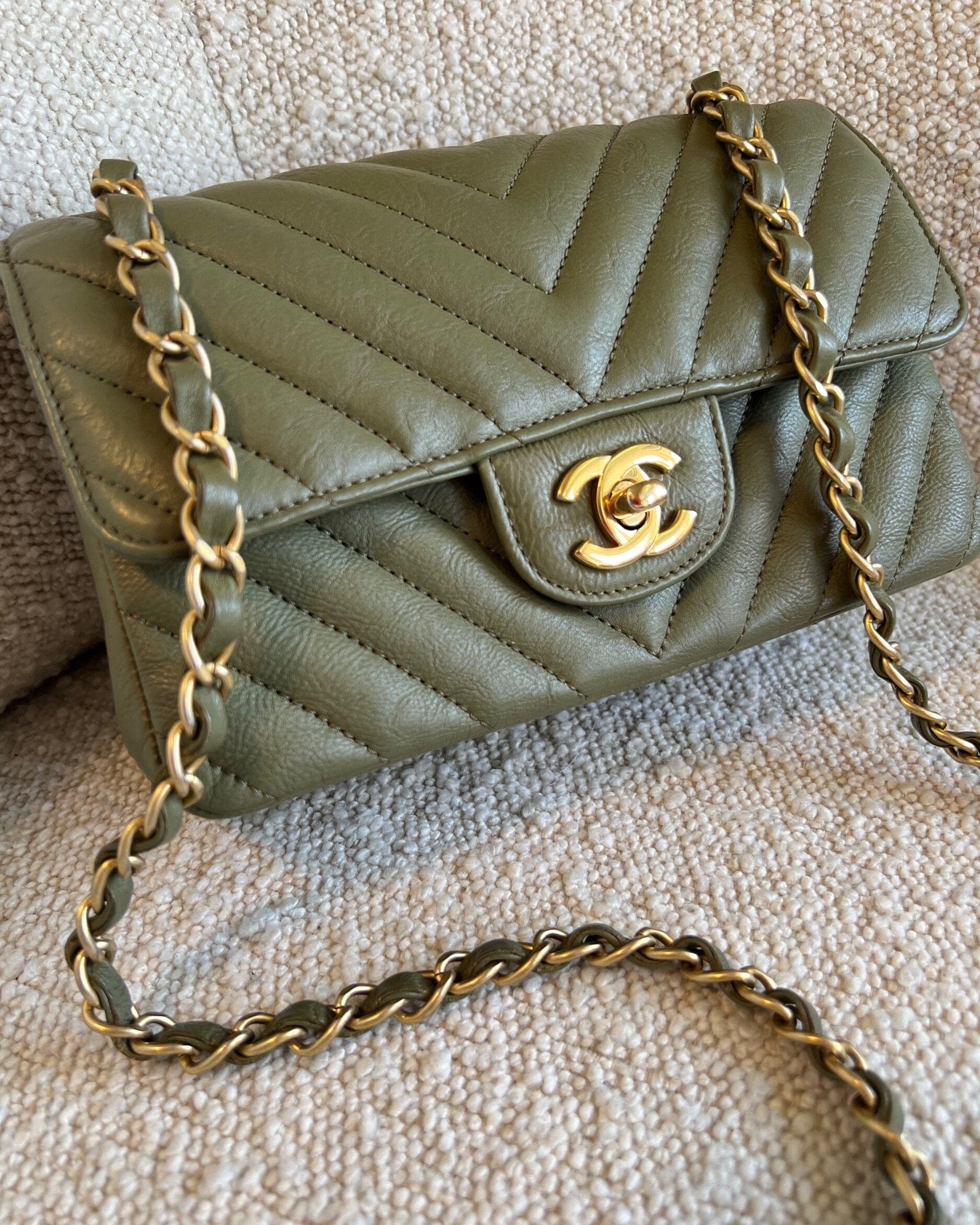 Chanel Handbag 17C Khaki Green Chevron Calfskin Mini Rectangular Flap Brushed GHW -Knockoff
