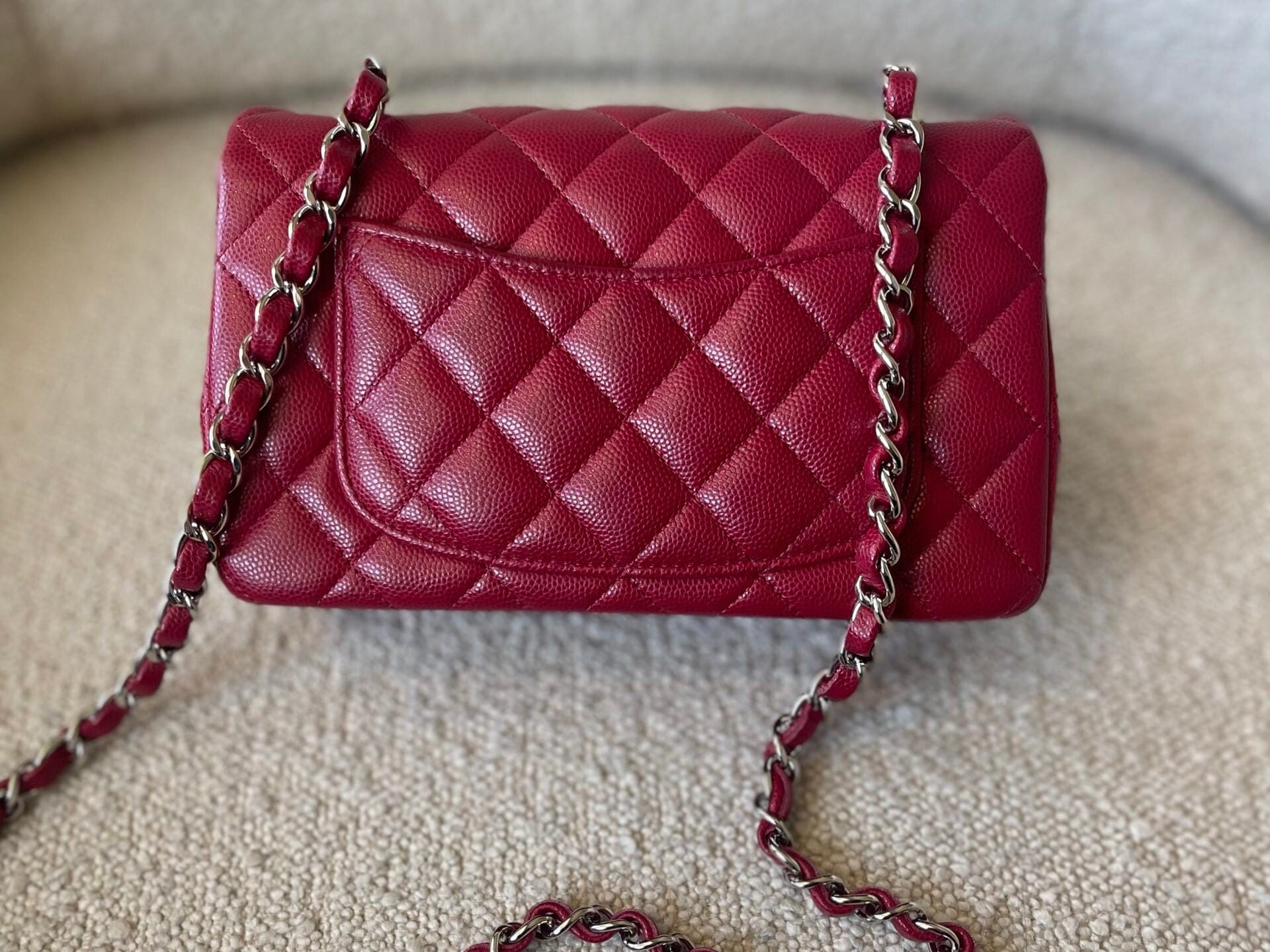 CHANEL Handbag 18B Raspberry Red Caviar Quilted Mini Rectangular Single Flap with Light Gold Hardware -Knockoff
