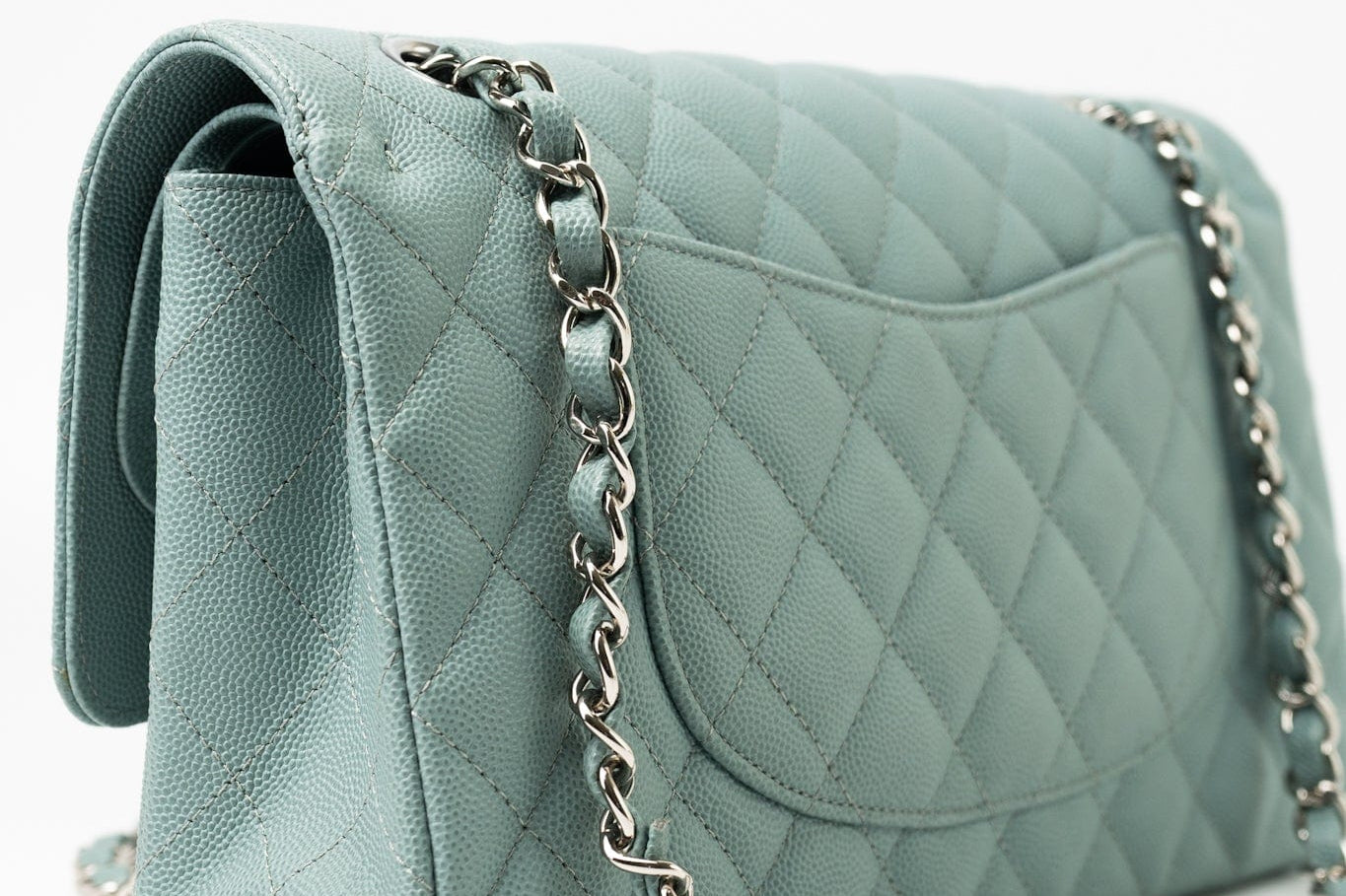 CHANEL Handbag 18C Light Blue Caviar Quilted Medium Classic Flap Edge Stitching Silver Hardware -Knockoff
