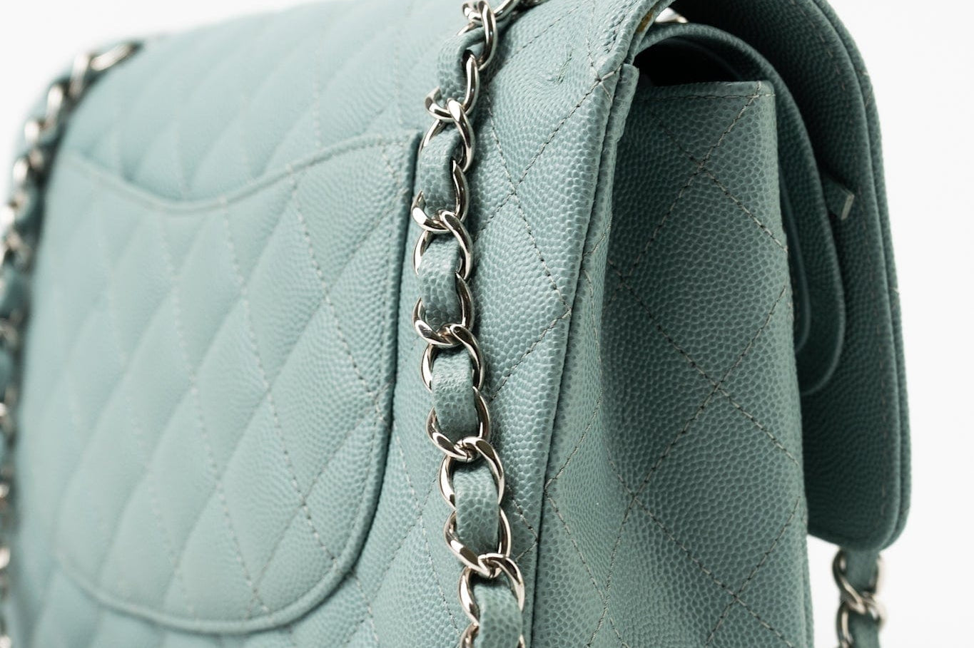 CHANEL Handbag 18C Light Blue Caviar Quilted Medium Classic Flap Edge Stitching Silver Hardware -Knockoff
