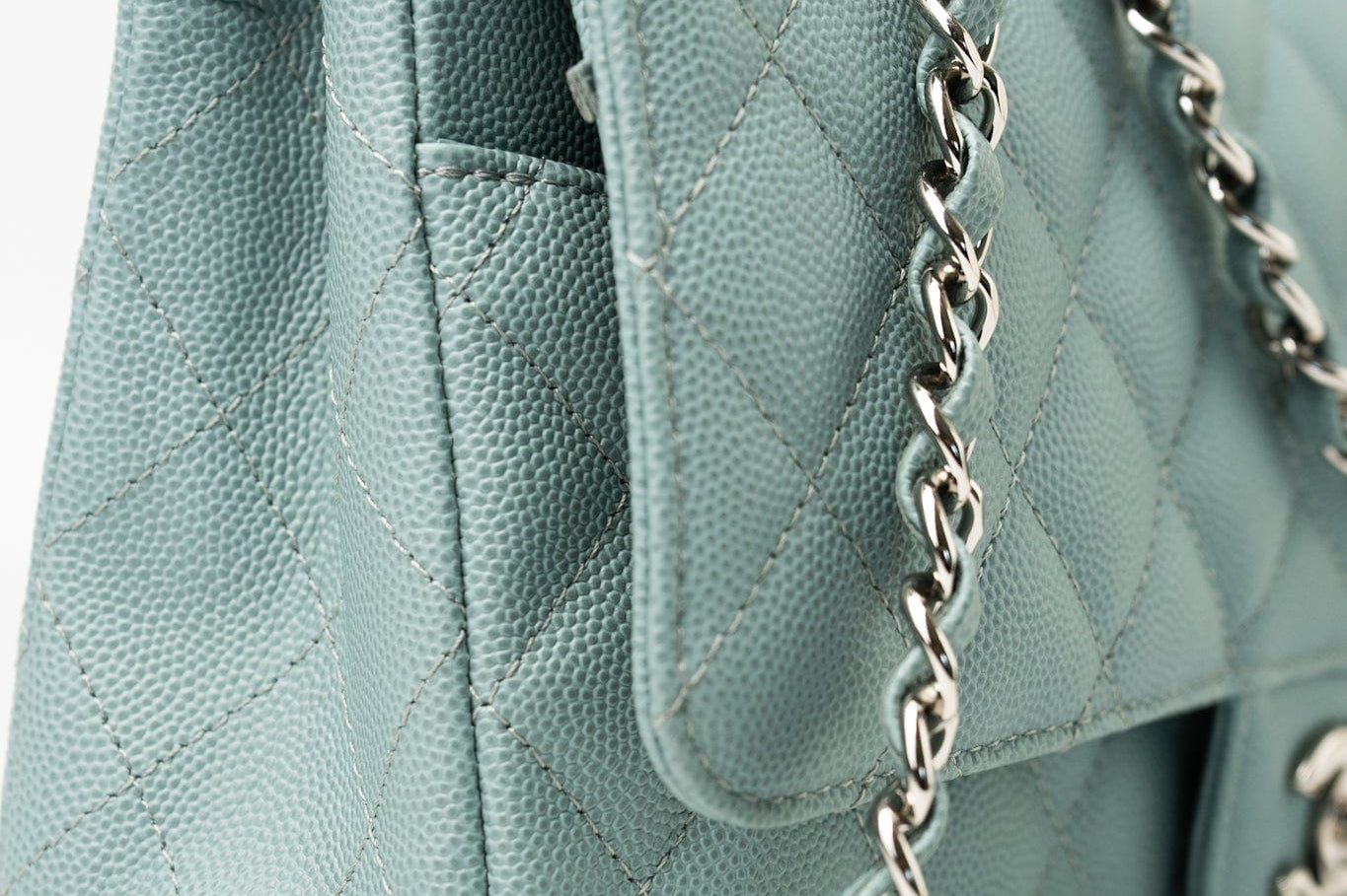 CHANEL Handbag 18C Light Blue Caviar Quilted Medium Classic Flap Edge Stitching Silver Hardware -Knockoff
