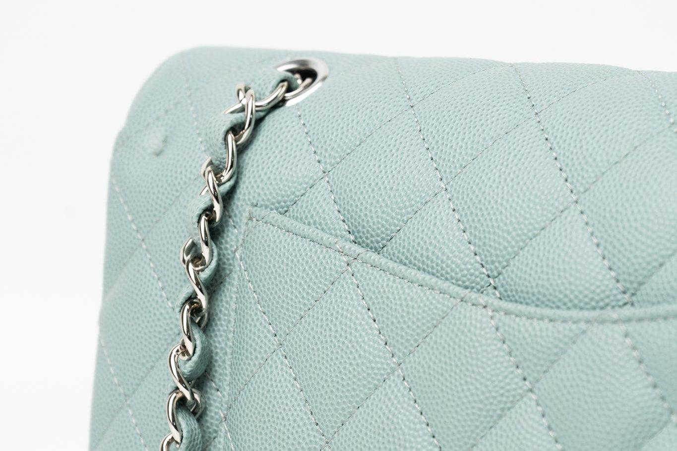 CHANEL Handbag 18C Light Blue Caviar Quilted Medium Classic Flap Edge Stitching Silver Hardware -Knockoff
