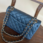 CHANEL Handbag 18S Dark Blue Caviar Quilted Classic Double Flap Light Gold Hardware -Knockoff
