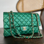 CHANEL Handbag 18S Emerald Green Caviar Quilted Classic Flap Medium Light Gold Hardware -Knockoff
