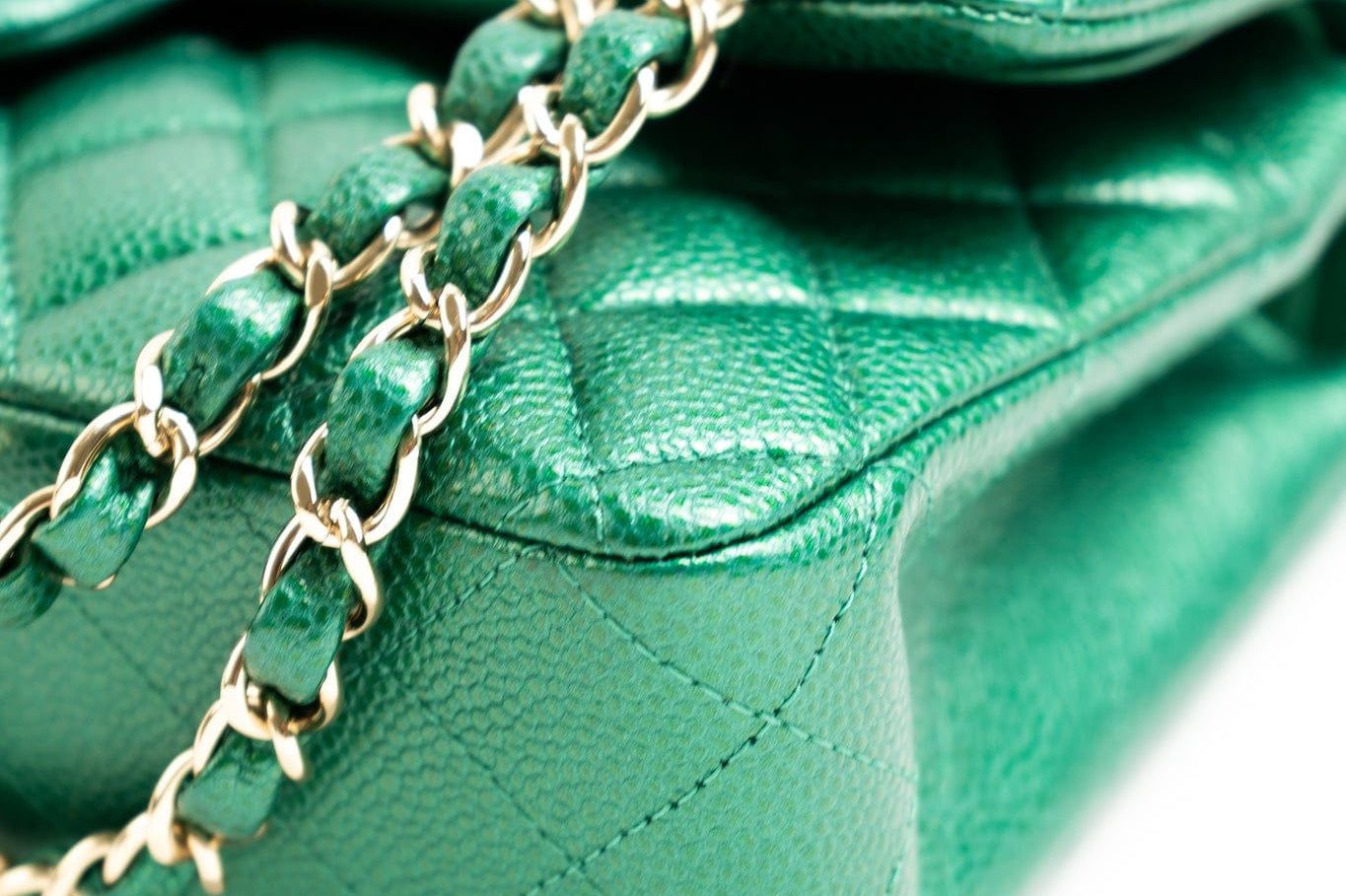 CHANEL Handbag 18S Emerald Green Caviar Quilted Classic Flap Medium Light Gold Hardware -Knockoff
