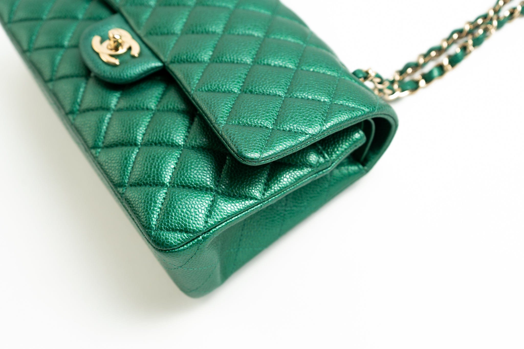 CHANEL Handbag 18S Emerald Green Caviar Quilted Classic Flap Medium Light Gold Hardware -Knockoff
