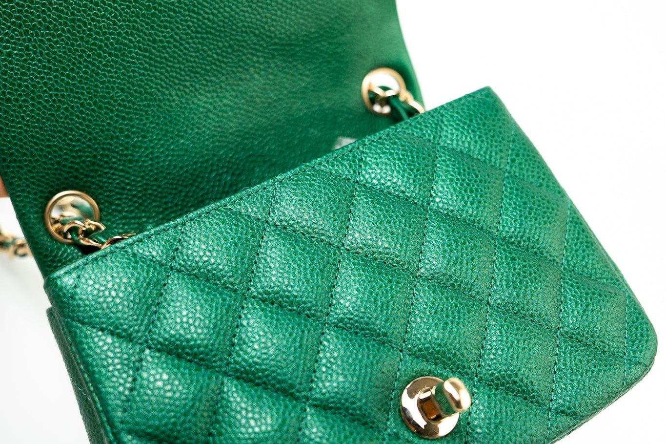 CHANEL Handbag 18S Emerald Green Caviar Quilted Mini Square Light Gold Hardware -Knockoff
