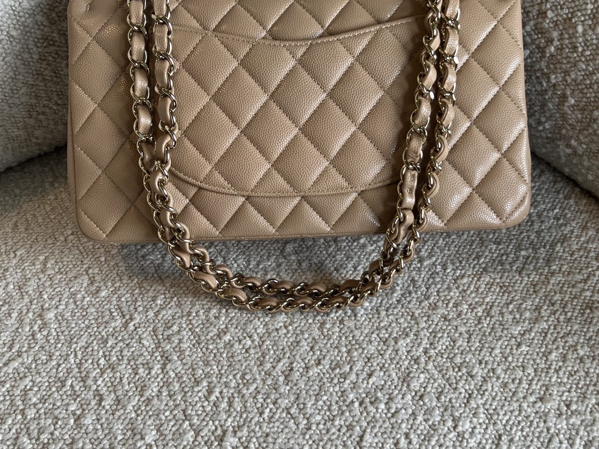 CHANEL Handbag 19B Dark Beige Caviar Quilted Classic Flap Medium LGHW -Knockoff
