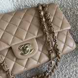 CHANEL Handbag 19B Dark Beige Caviar Quilted Classic Flap Medium LGHW -Knockoff
