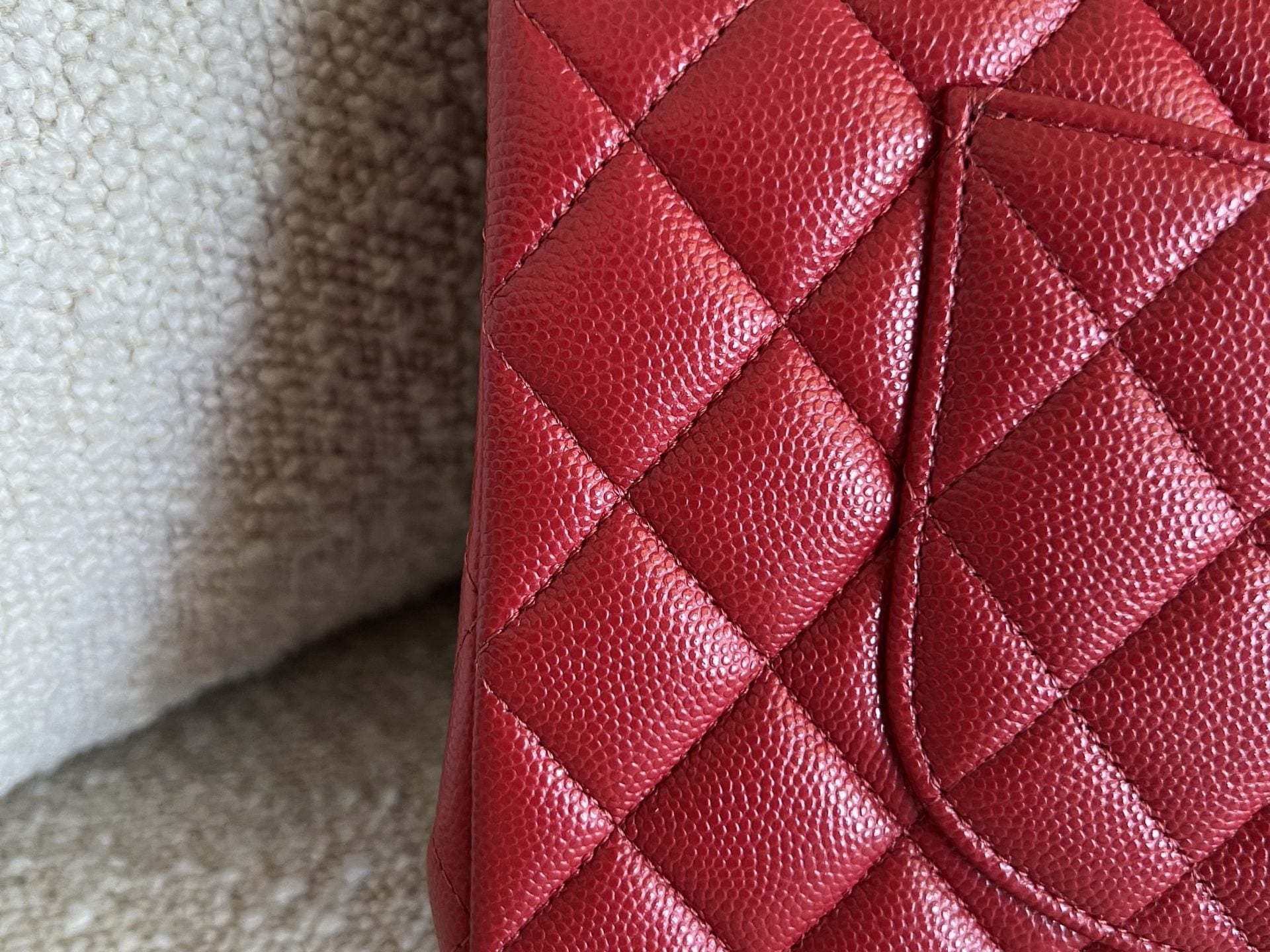 CHANEL Handbag 19B Red Caviar Quilted Classic Flap Medium SHW -Knockoff
