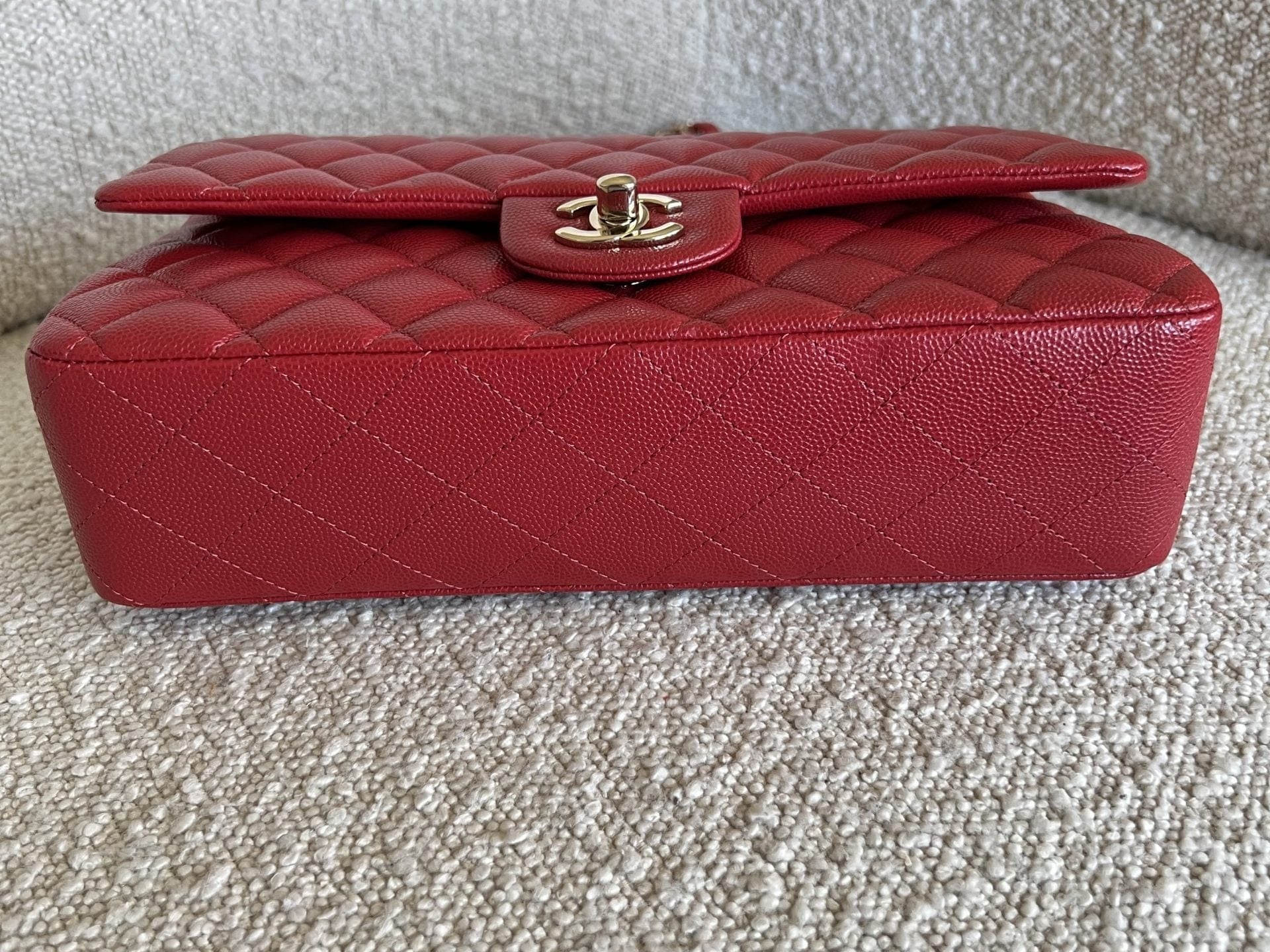 CHANEL Handbag 19B Red Caviar Quilted Classic Flap Medium SHW -Knockoff
