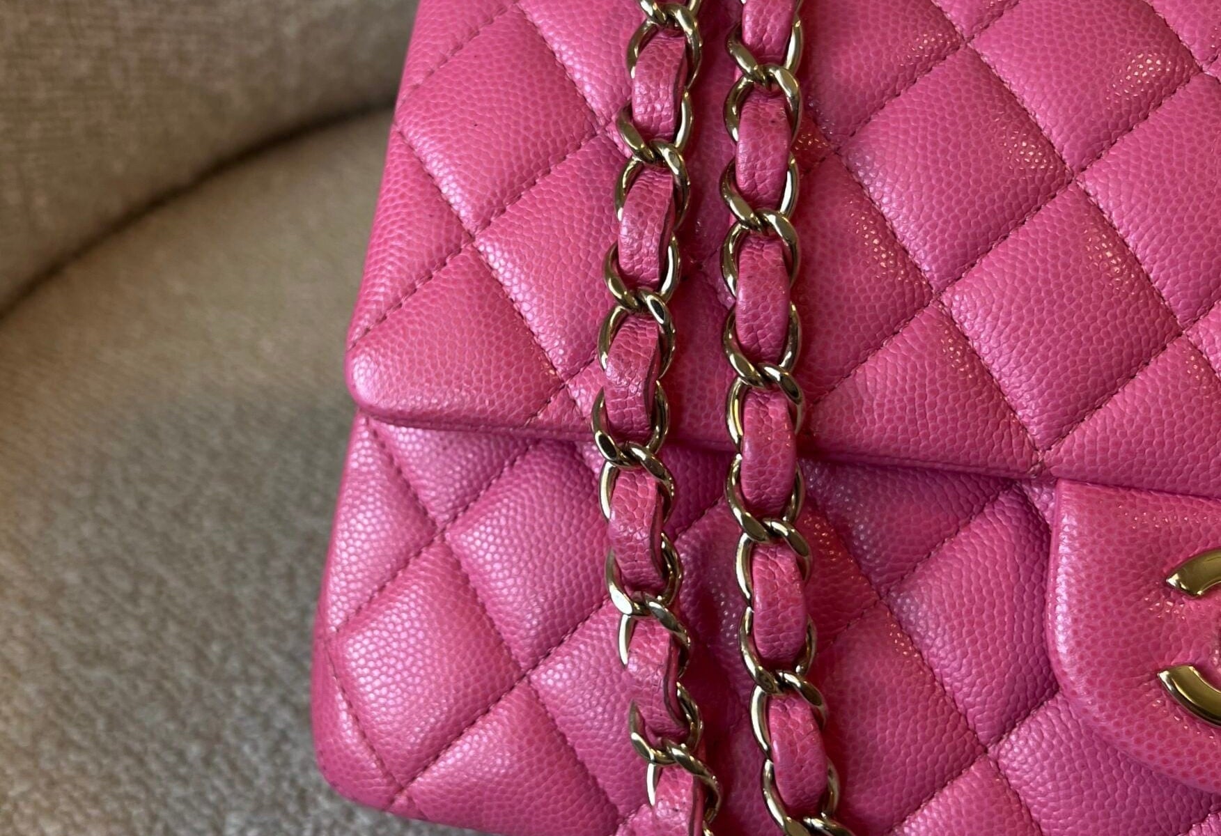 CHANEL Handbag 19C Pink Caviar Quilted Classic Flap Medium LGHW -Knockoff
