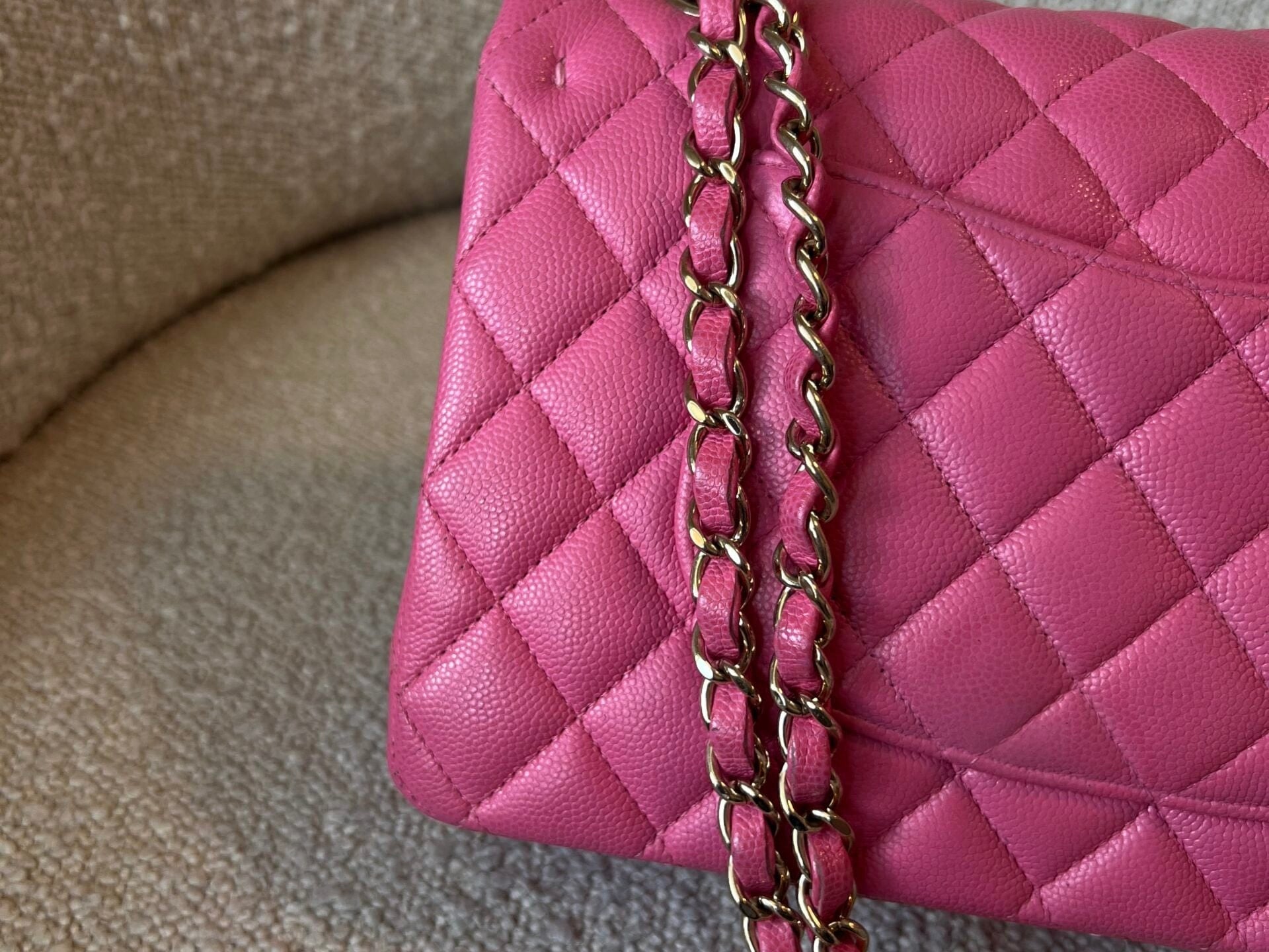 CHANEL Handbag 19C Pink Caviar Quilted Classic Flap Medium LGHW -Knockoff
