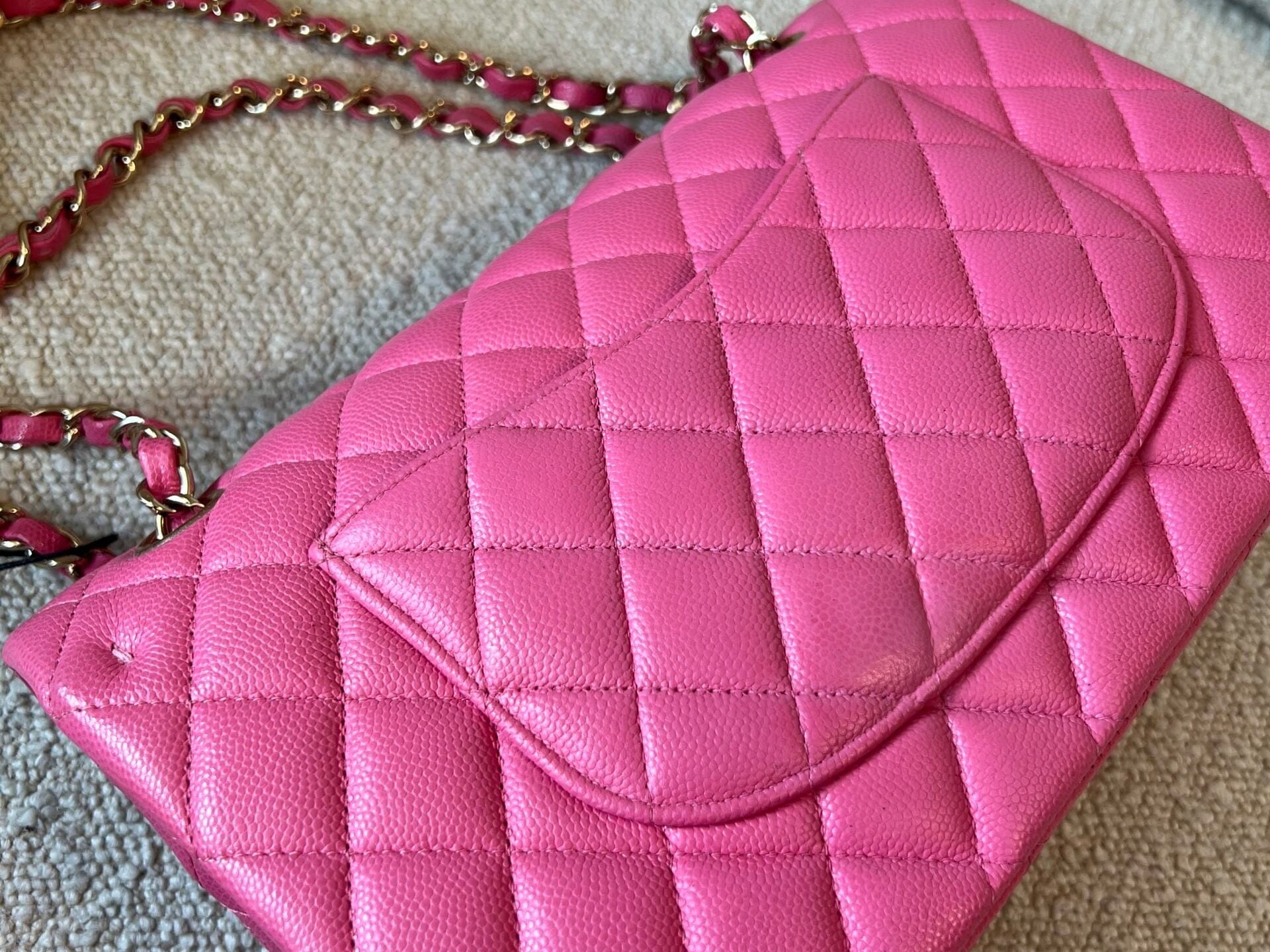 CHANEL Handbag 19C Pink Caviar Quilted Classic Flap Medium LGHW -Knockoff
