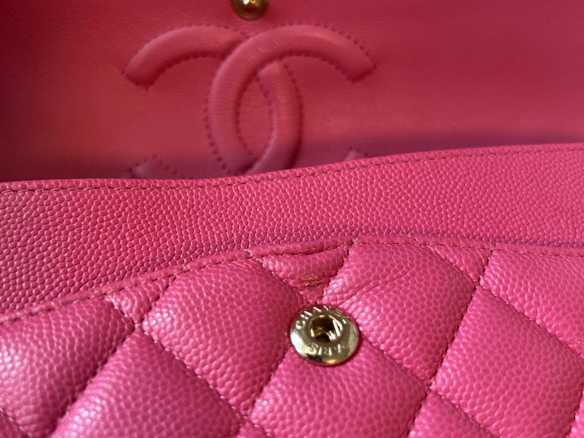 CHANEL Handbag 19C Pink Caviar Quilted Classic Flap Medium LGHW -Knockoff
