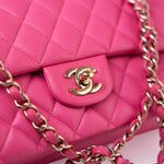 CHANEL Handbag 19C Pink Caviar Quilted Classic Flap Medium LGHW -Knockoff
