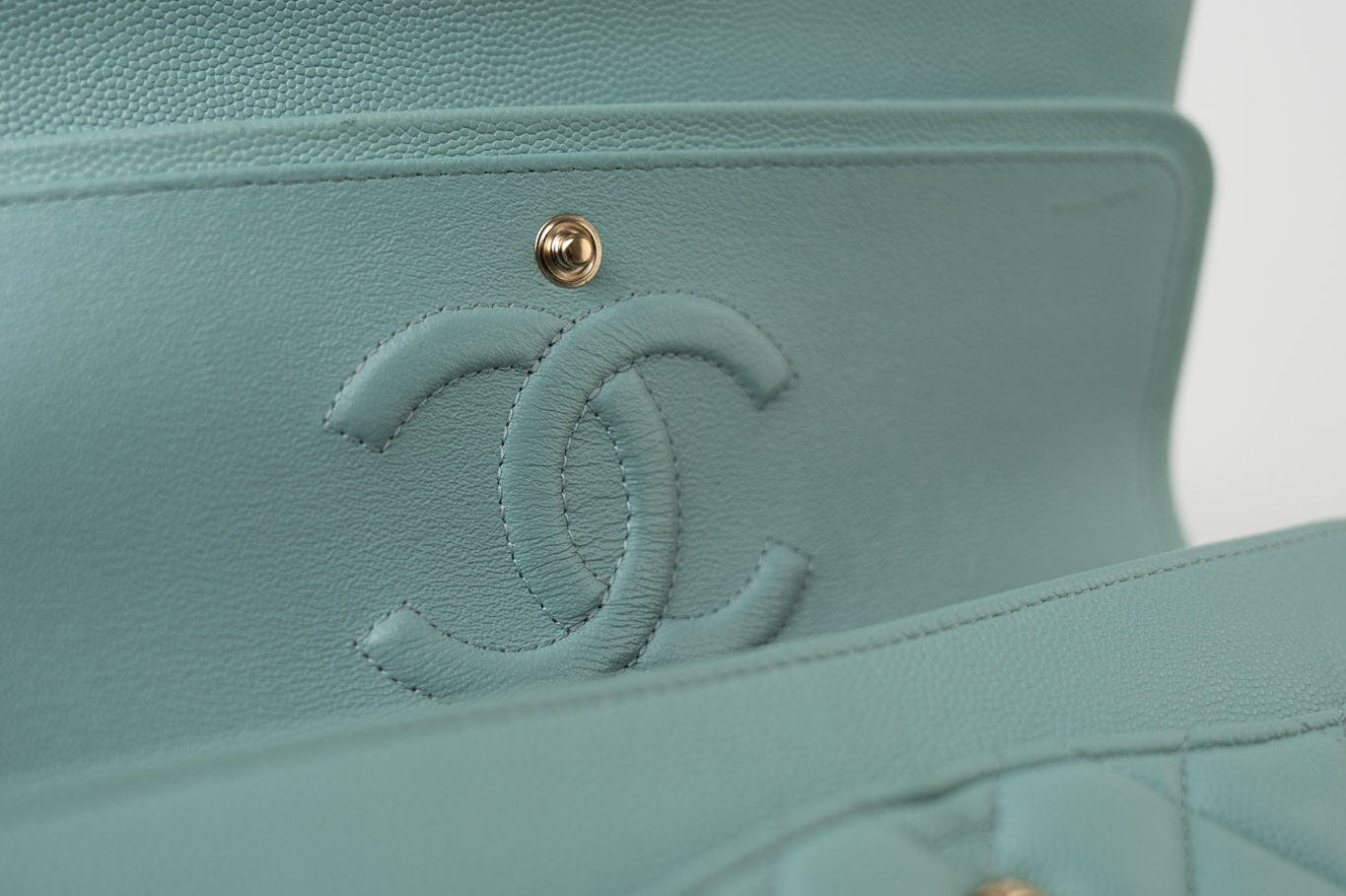 CHANEL Handbag 19c Tiffany Blue Caviar Quilted Classic Flap Light Gold Hardware -Knockoff
