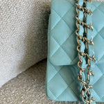 CHANEL Handbag 19C Tiffany Blue  Caviar Quilted Classic Flap Medium LGHW -Knockoff
