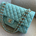 CHANEL Handbag 19C Tiffany Blue Caviar Quilted Classic Flap Medium LGHW -Knockoff
