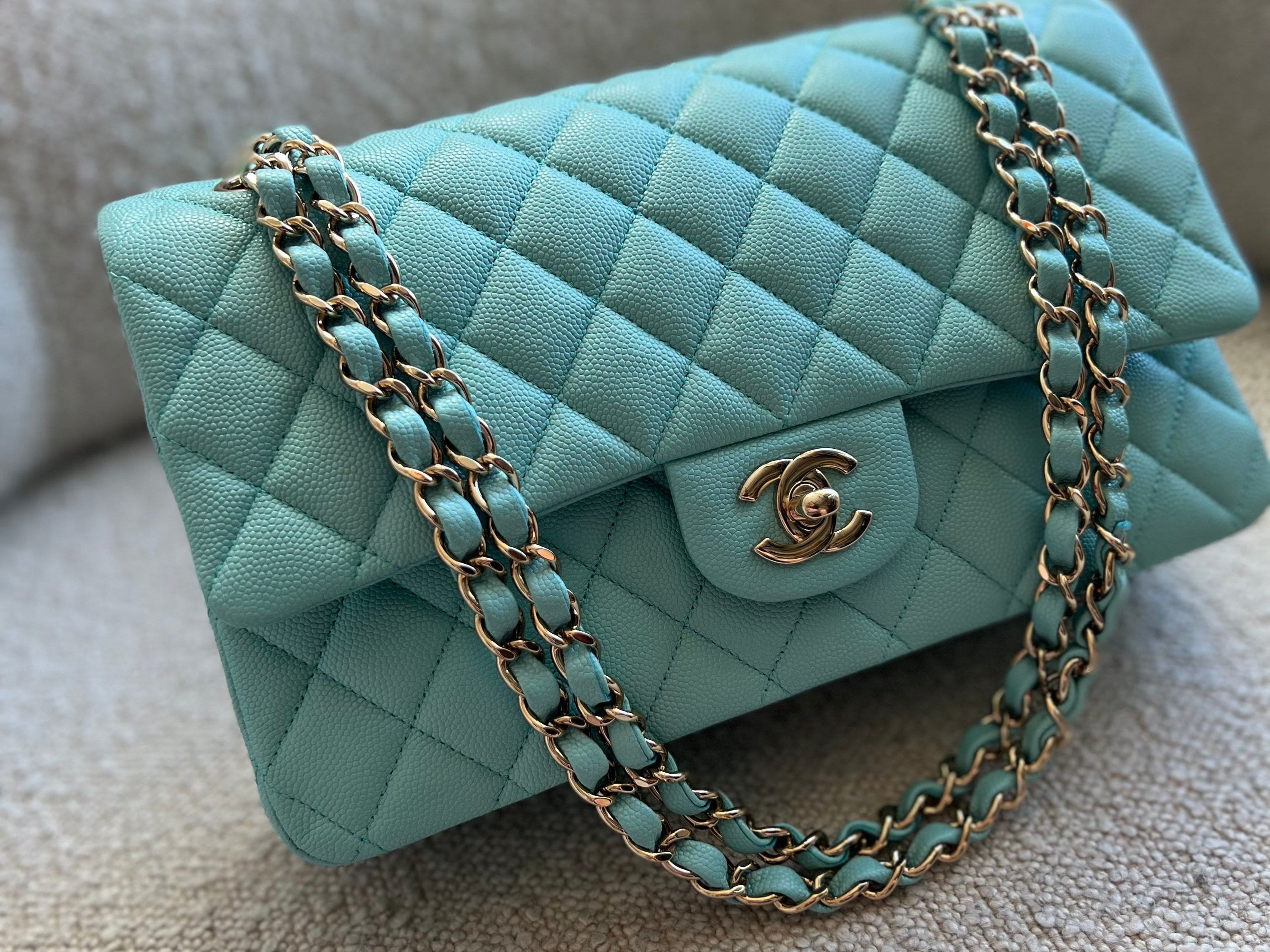 CHANEL Handbag 19C Tiffany Blue Caviar Quilted Classic Flap Medium LGHW -Knockoff
