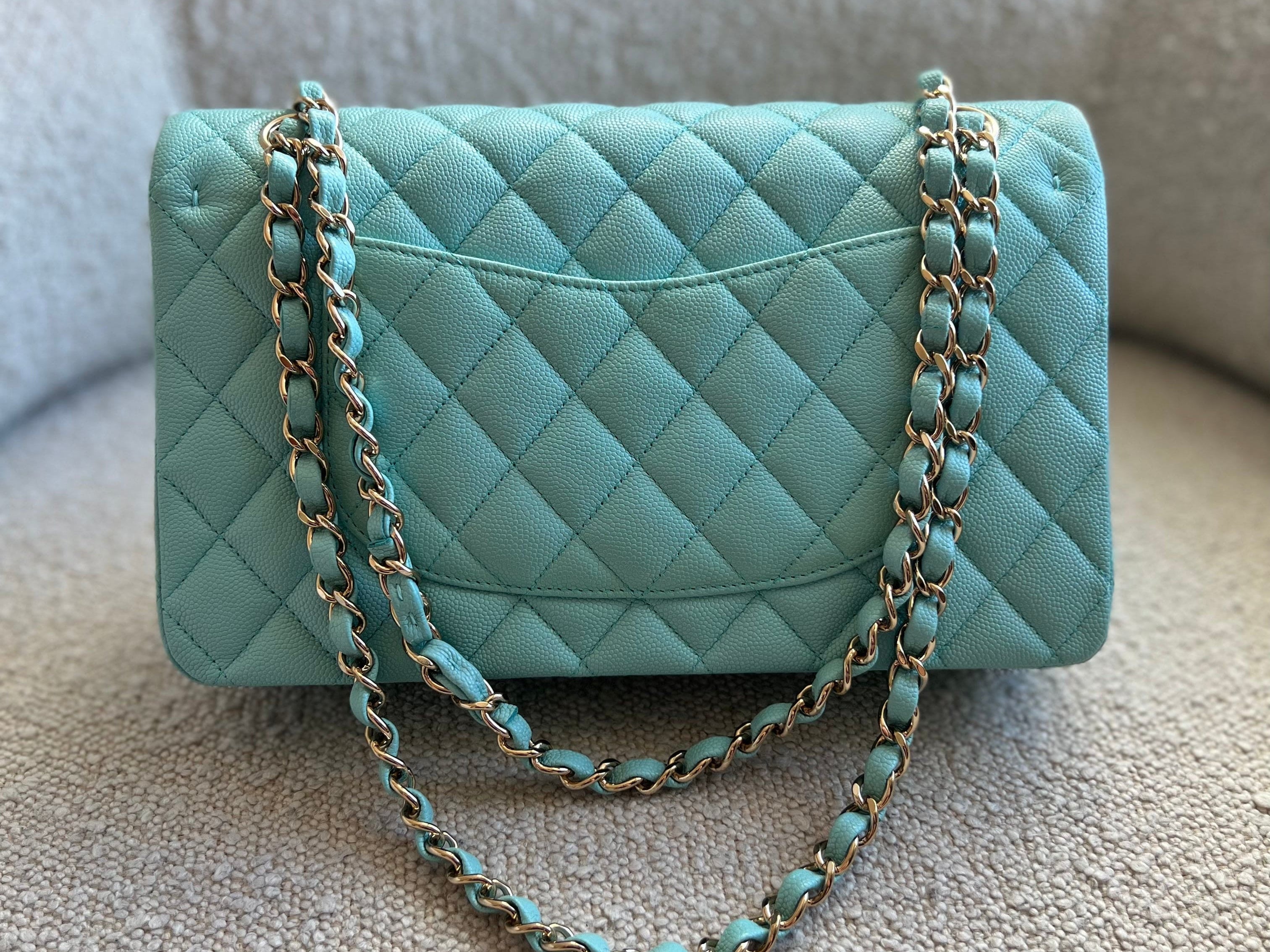 CHANEL Handbag 19C Tiffany Blue Caviar Quilted Classic Flap Medium LGHW -Knockoff
