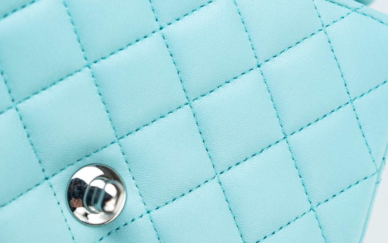 CHANEL Handbag 19c Tiffany Blue Lambskin Quilted Mini Square Single Flap Silver Hardware -Knockoff
