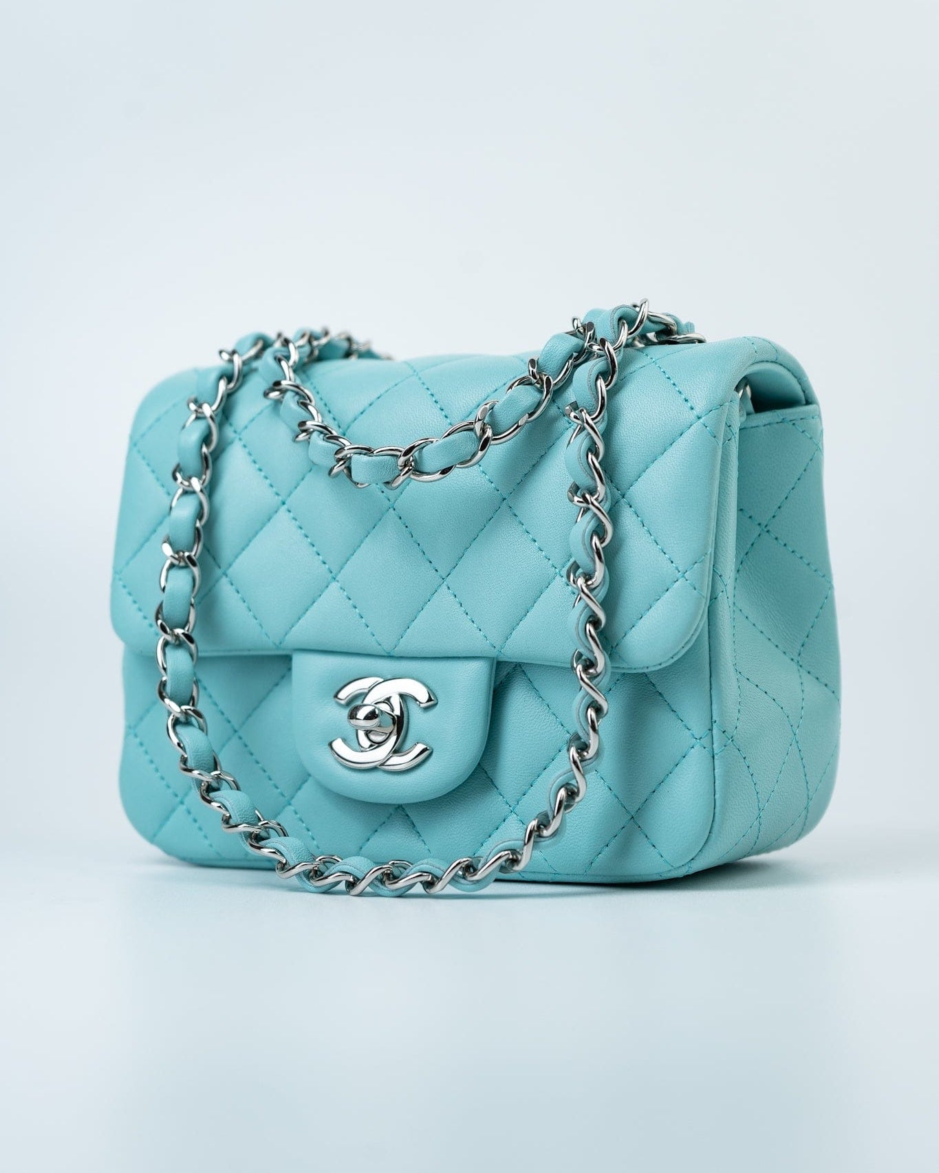 CHANEL Handbag 19c Tiffany Blue Lambskin Quilted Mini Square Single Flap Silver Hardware -Knockoff
