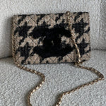 CHANEL Handbag 19K Beige and Black Houndstooth Tweed WOC -Knockoff
