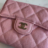 CHANEL Handbag 19S Pink Iridescent Caviar Quilted Flap Wallet -Knockoff
