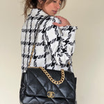 CHANEL Handbag 20A Black Goatskin Quilted 19 Flap Maxi Mixed Hardware -Knockoff
