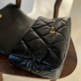 CHANEL Handbag 20A Black Goatskin Quilted 19 Flap Maxi Mixed Hardware -Knockoff
