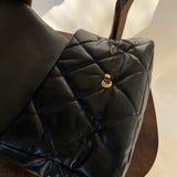 CHANEL Handbag 20A Black Goatskin Quilted 19 Flap Maxi Mixed Hardware -Knockoff
