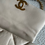 CHANEL Handbag 20A Small Beige Goatskin 19 Flap Mixed Hardware -Knockoff
