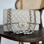 CHANEL Handbag 20B Ivory Caviar Quilted Classic Flap Medium Silver Hardware -Knockoff
