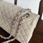 CHANEL Handbag 20B Ivory Caviar Quilted Classic Flap Medium Silver Hardware -Knockoff
