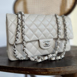 CHANEL Handbag 20B Ivory Caviar Quilted Classic Flap Medium Silver Hardware -Knockoff
