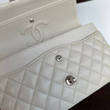 CHANEL Handbag 20B Ivory Caviar Quilted Classic Flap Medium Silver Hardware -Knockoff
