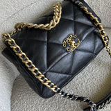 CHANEL Handbag 20C Black Lambskin Quilted 19 Flap Medium/Large Mixed Hardware -Knockoff
