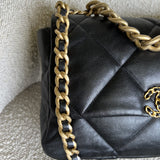 CHANEL Handbag 20C Black Lambskin Quilted 19 Flap Medium/Large Mixed Hardware -Knockoff
