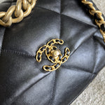 CHANEL Handbag 20C Black Lambskin Quilted 19 Flap Medium/Large Mixed Hardware -Knockoff
