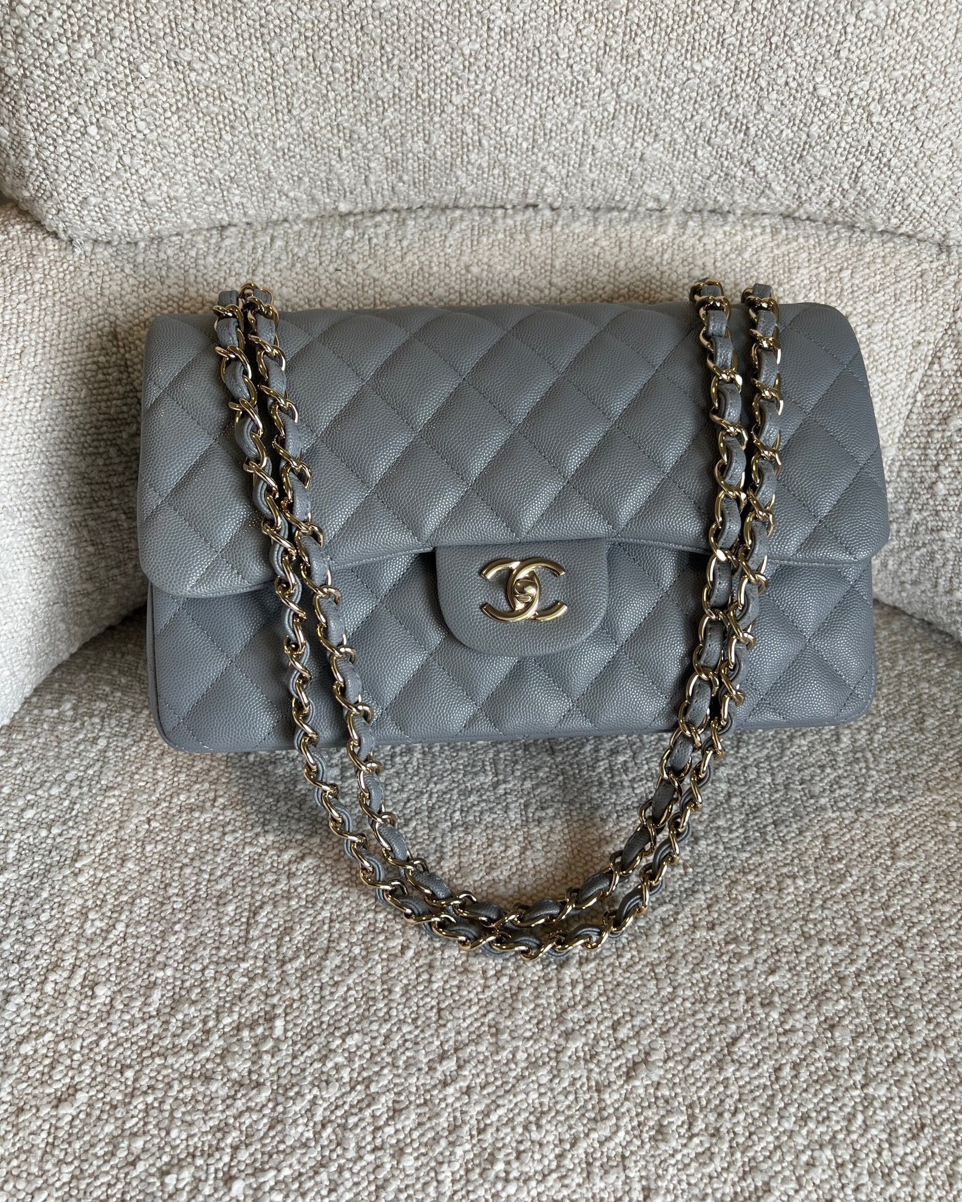 CHANEL Handbag 20C Grey Caviar Quilted Jumbo Classic Flap LGHW -Knockoff
