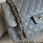 CHANEL Handbag 20C Grey Caviar Quilted Jumbo Classic Flap LGHW -Knockoff
