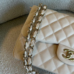 CHANEL Handbag 20C Light Beige Caviar Quilted Jumbo Classic Flap LGHW -Knockoff
