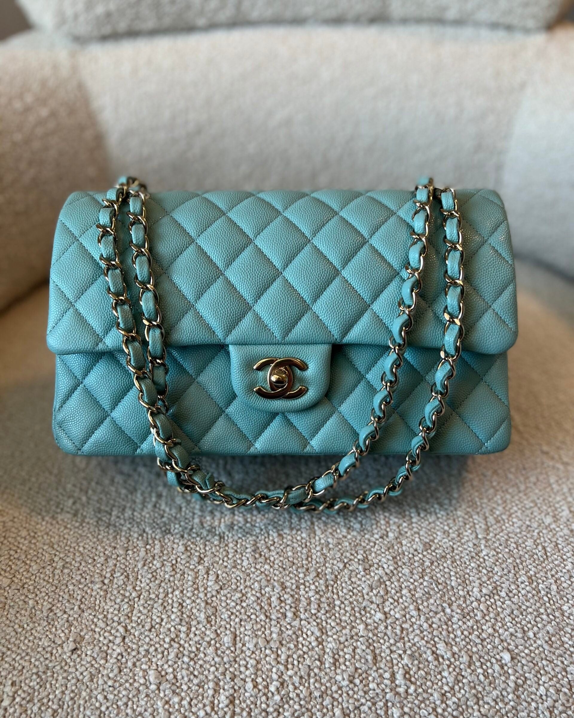 CHANEL Handbag 20C Tiffany Blue Caviar Quilted Classic Double Flap Medium Light Gold Hardware -Knockoff
