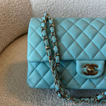 CHANEL Handbag 20C Tiffany Blue Caviar Quilted Classic Double Flap Medium Light Gold Hardware -Knockoff
