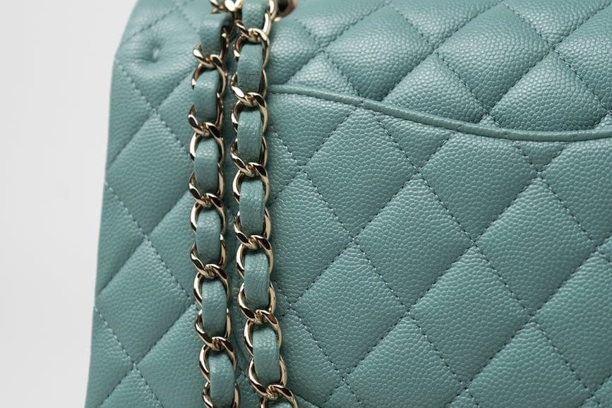 CHANEL Handbag 20C Tiffany Blue Caviar Quilted Classic Flap Medium Light Gold Hardware -Knockoff
