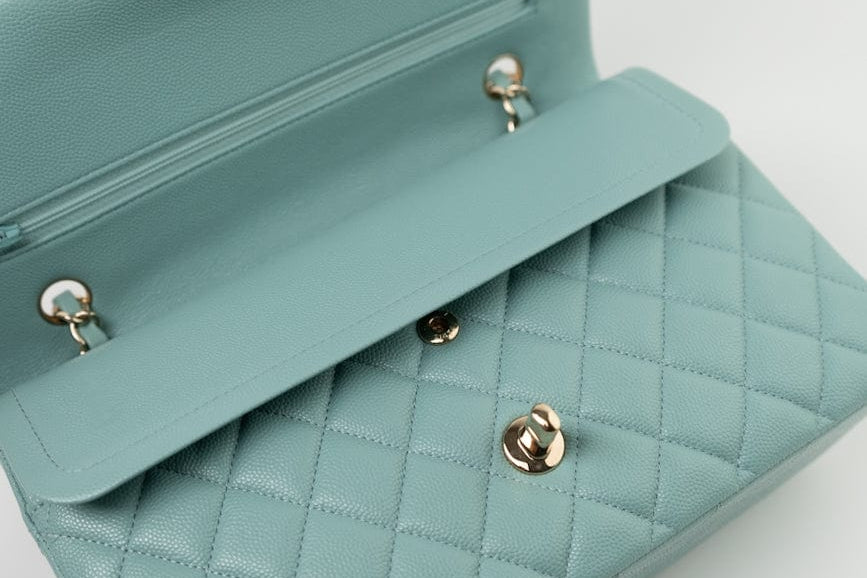 CHANEL Handbag 20C Tiffany Blue Caviar Quilted Classic Flap Medium Light Gold Hardware -Knockoff
