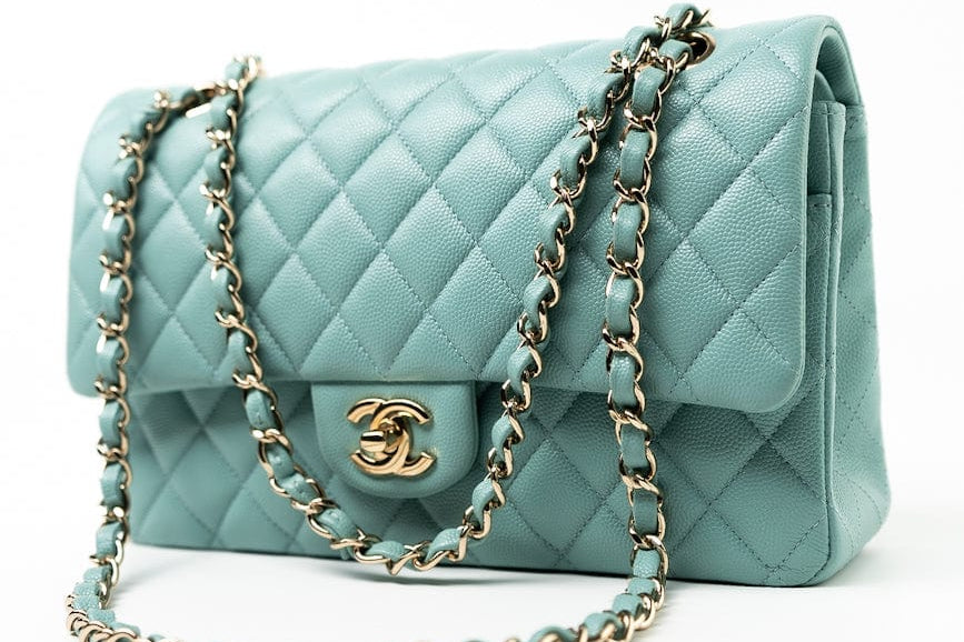 CHANEL Handbag 20C Tiffany Blue Caviar Quilted Classic Flap Medium Light Gold Hardware -Knockoff
