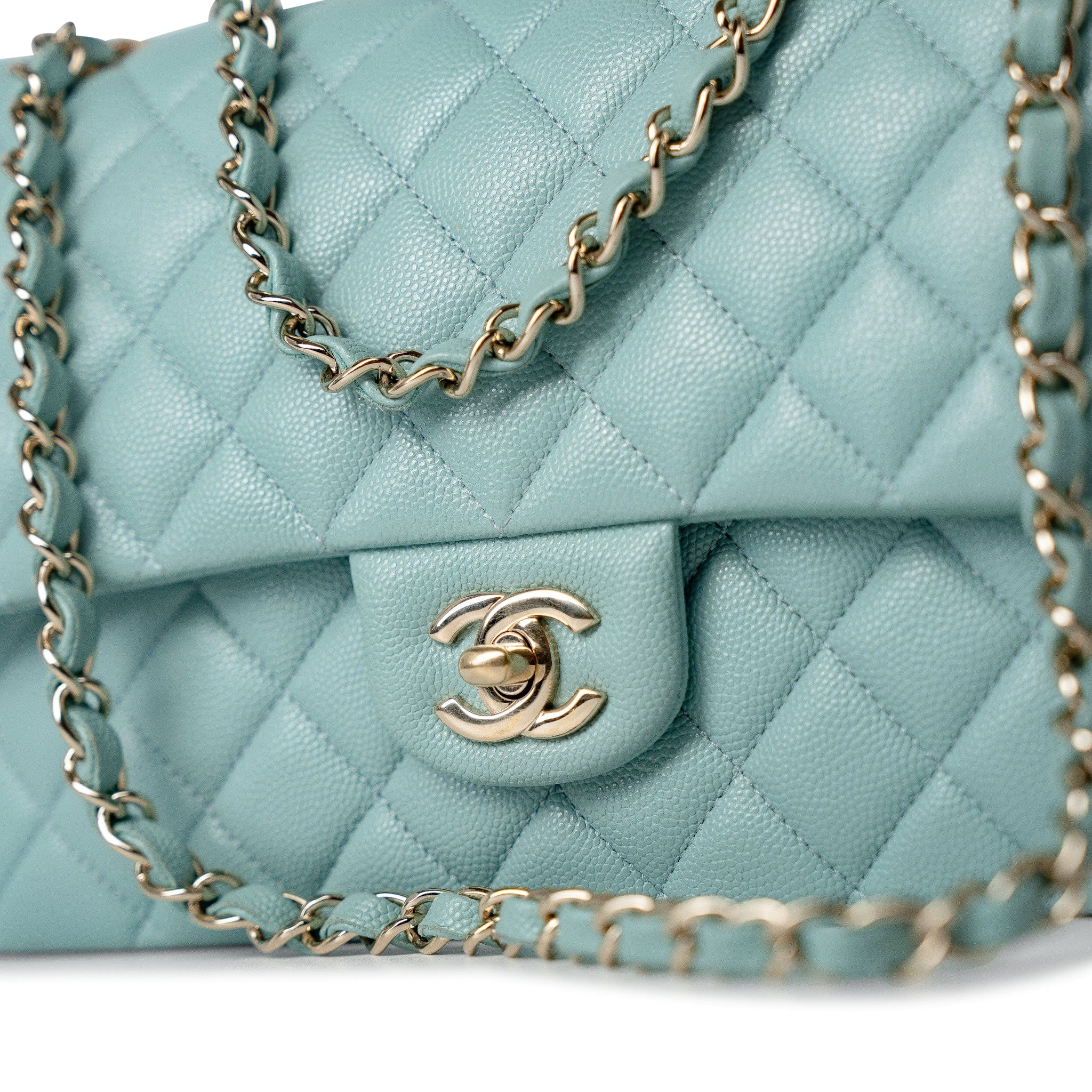 CHANEL Handbag 20C Tiffany Blue Caviar Quilted Classic Flap Medium Light Gold Hardware -Knockoff
